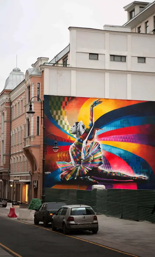 Eduardo Kobra in Moscow, mural of the Russian ballerina Maya Plisetskaya