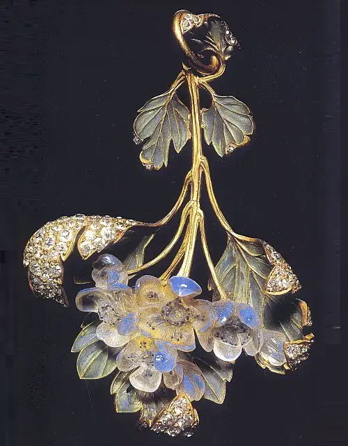 Art Nouveau jewelry